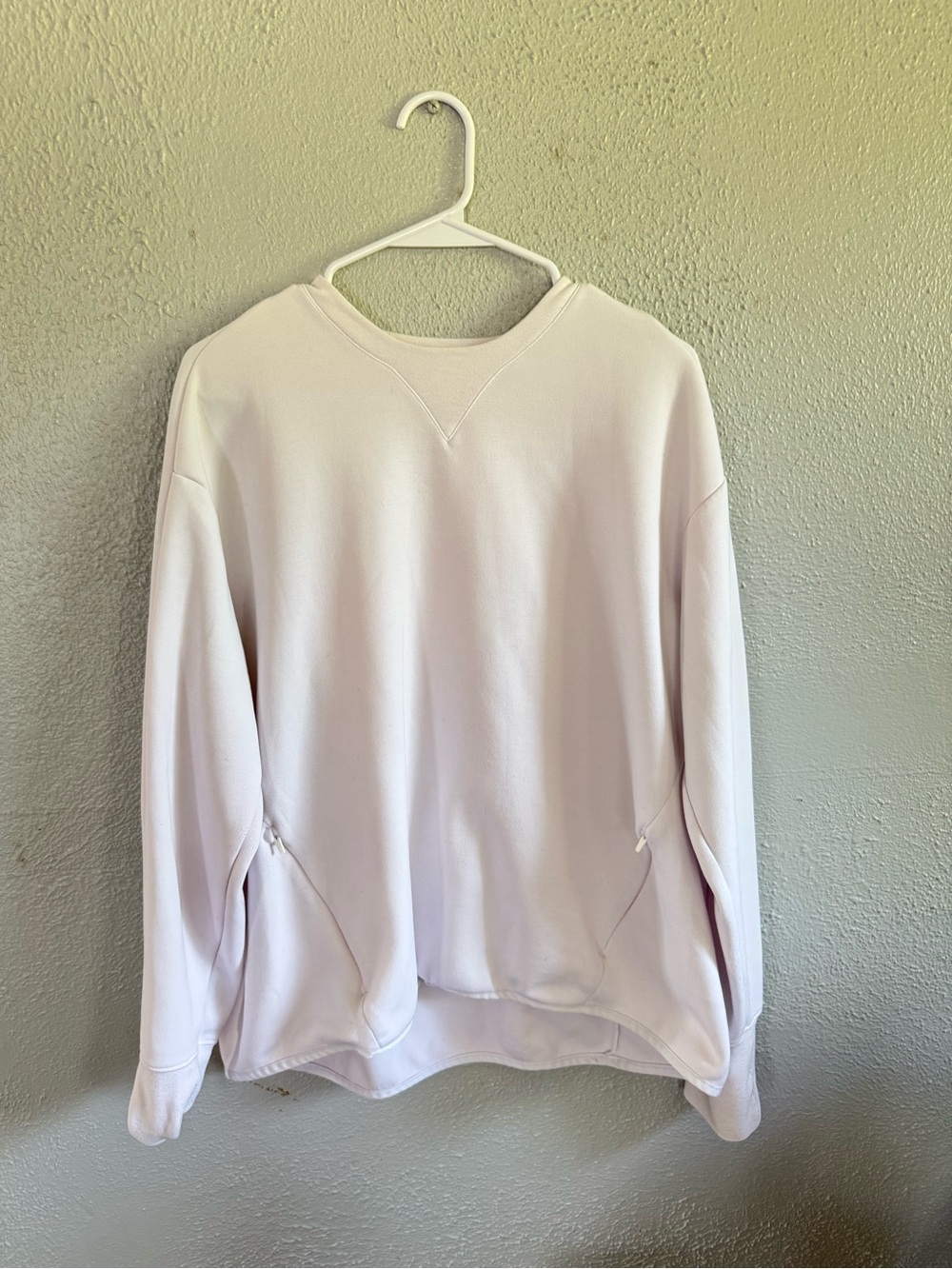 Women’s white Nike crewneck